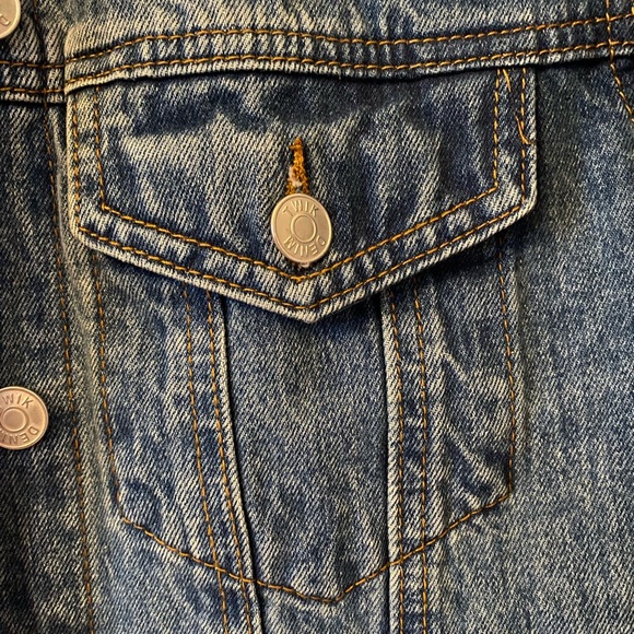 Denim jacket - Picture 2 of 9